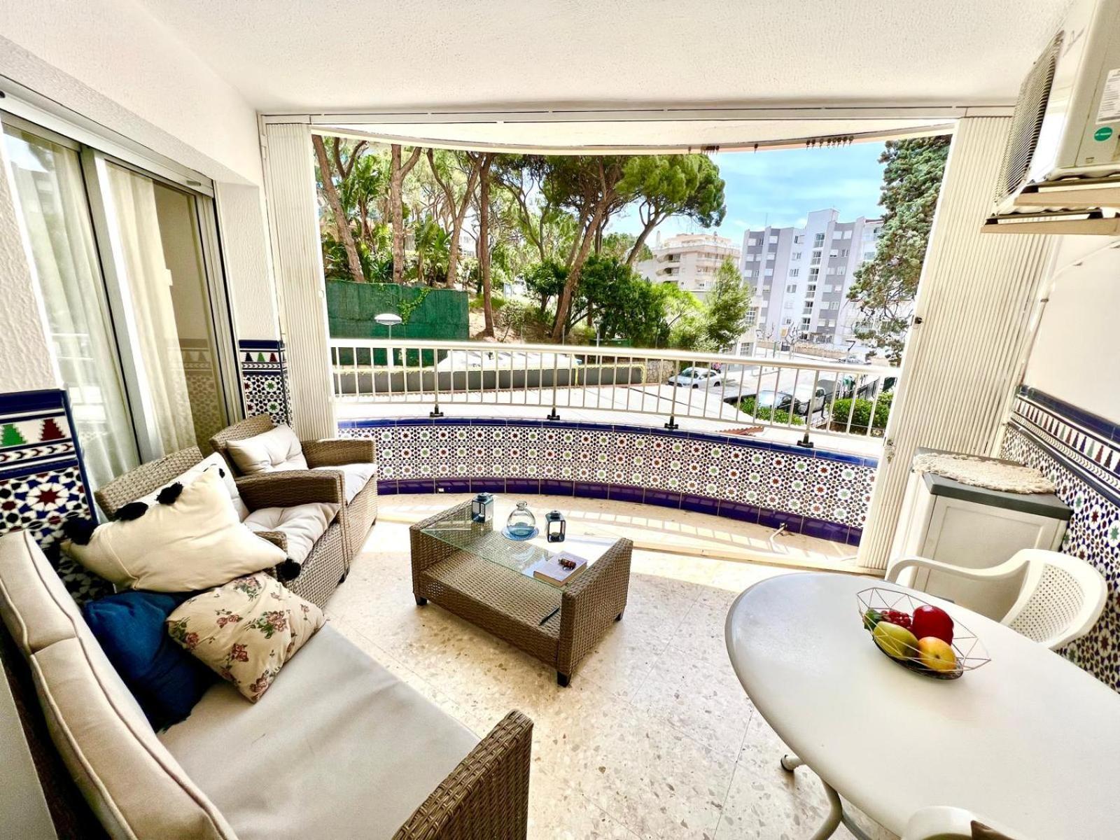 Azul 2 Bedroom Apartment In Salou Tarragona Exterior foto